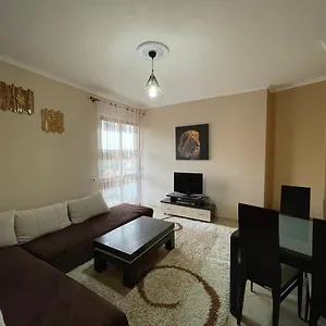 - Private 2 Oda ve Kahvaltı