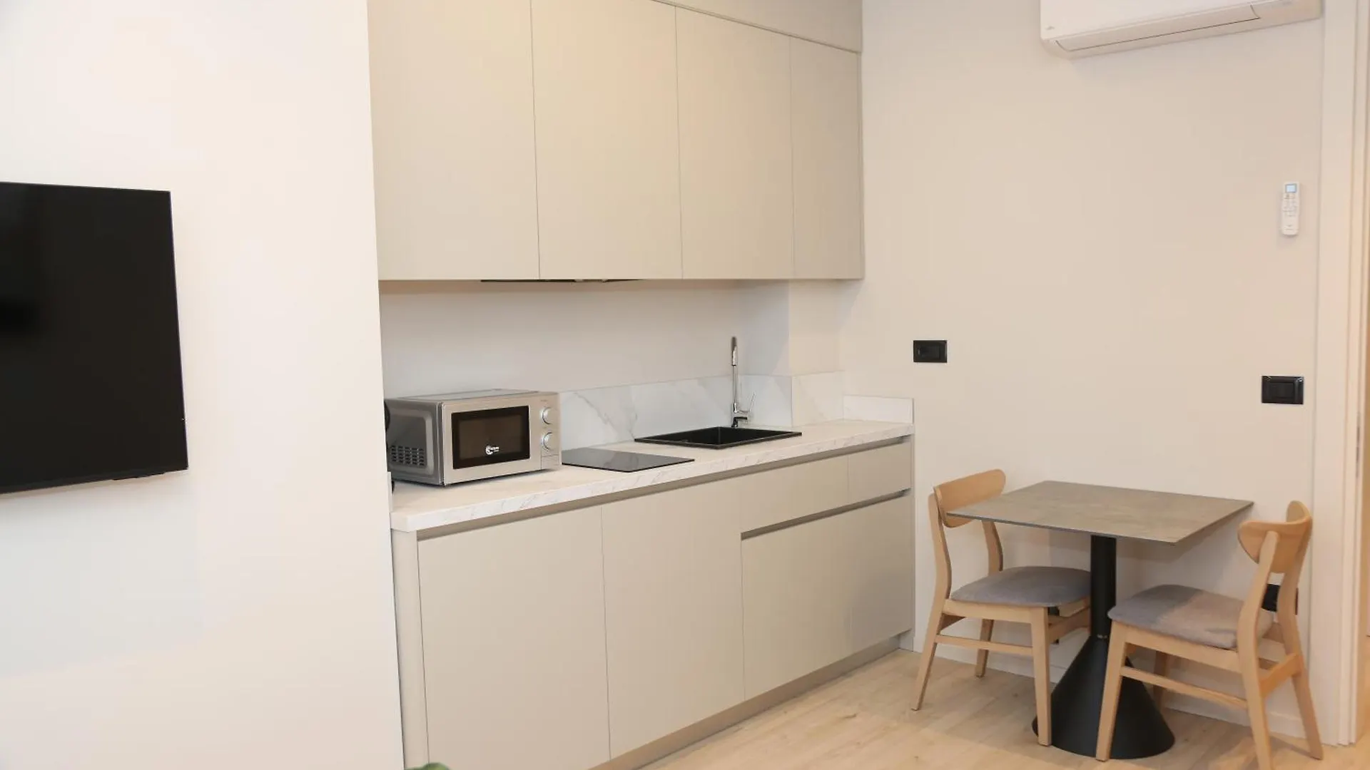 City Centre Apartments - Cca Tirana