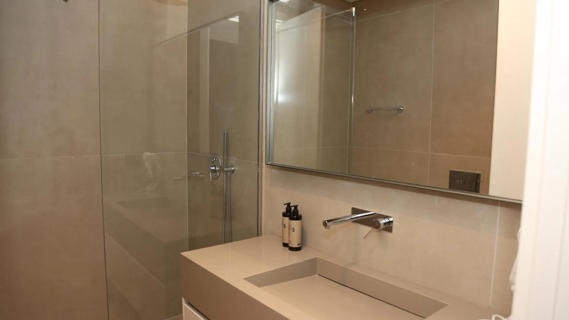 City Centre Apartments - Cca Tirana
