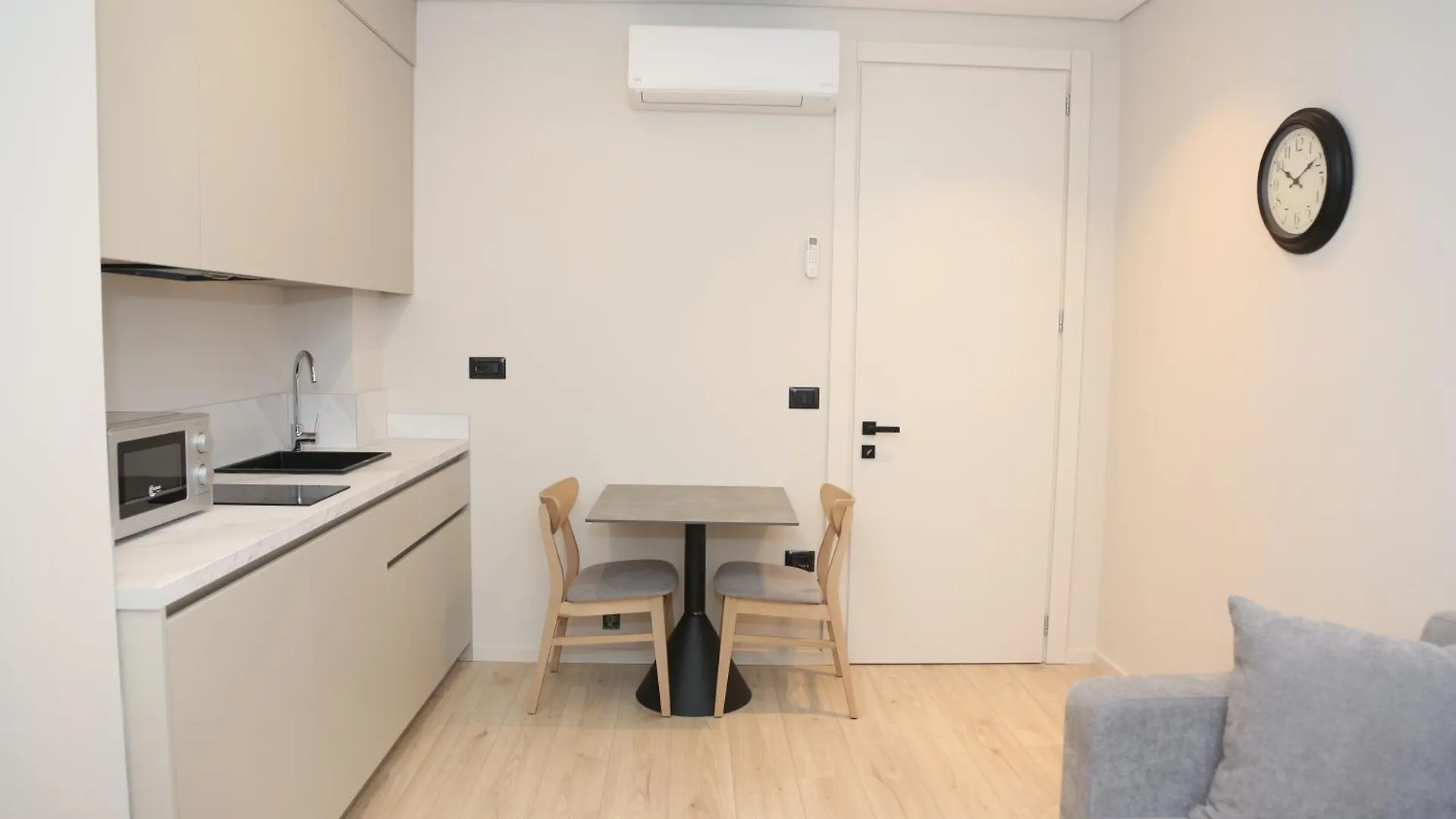 City Centre Apartments - Cca Tirana